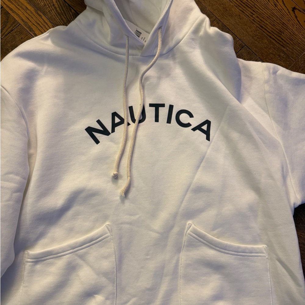 Nautica White Pullover Hoodie with Navy Accent